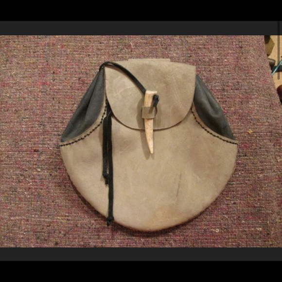 Deer Antler Clasp - Picture 3 of 6